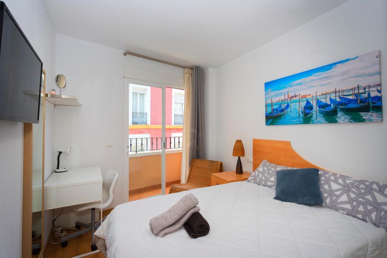 Central Market Guestrooms Аликанте Экстерьер фото